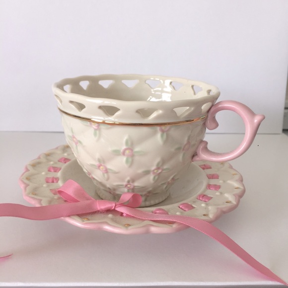 Beautiful Lenox ribbons & roses tea cup trinket holder